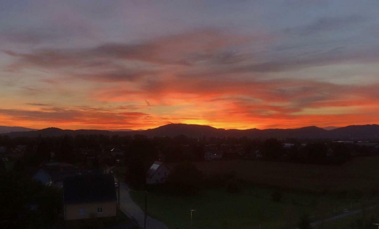 Komfortables Appartement/Garconniere In Graz Fuer Urlaub Und Geschaeftsreisen Εξωτερικό φωτογραφία