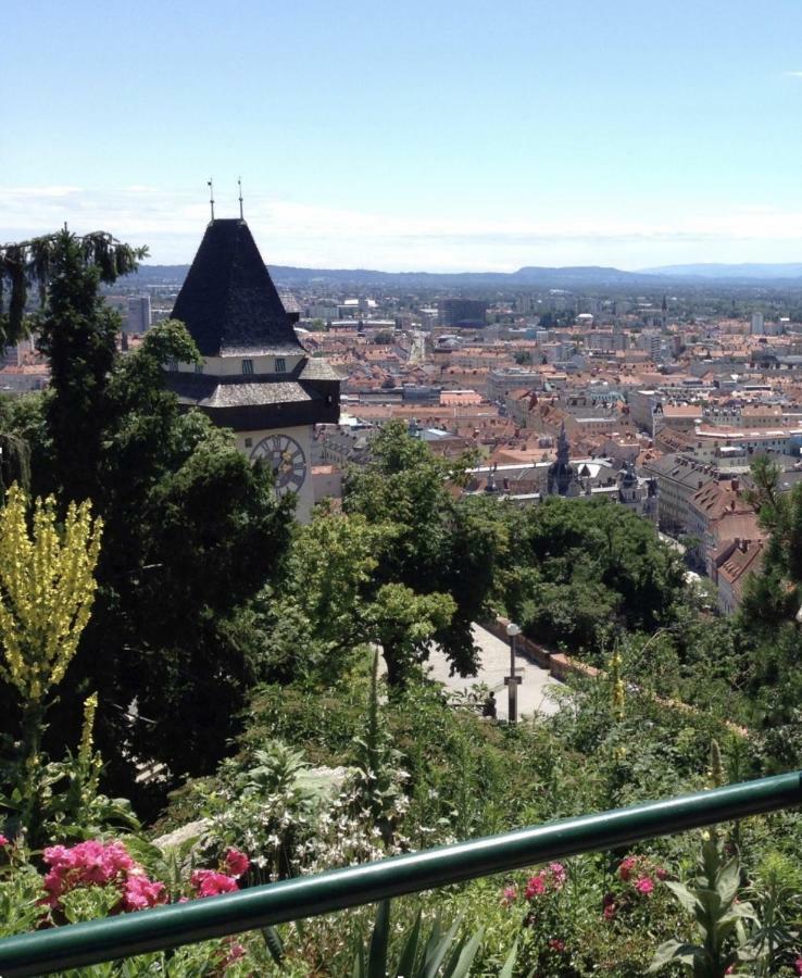 Komfortables Appartement/Garconniere In Graz Fuer Urlaub Und Geschaeftsreisen Εξωτερικό φωτογραφία